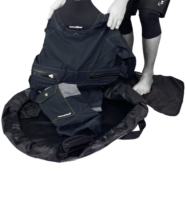 DRYSUIT CHANGING MAT - Image 7